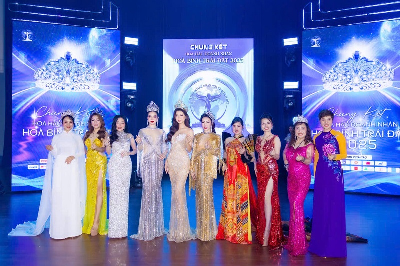 Nguyễn Thị Xoa Doanh nhân đến từ Thái Nguyên : đạt danh hiệu Á Hậu 1 Bảng B Hoa hậu Doanh Nhân Hòa Bình Trái Đất 3 z6859082755303 f3ac29c058886d7ab8bf1dc257aed5be